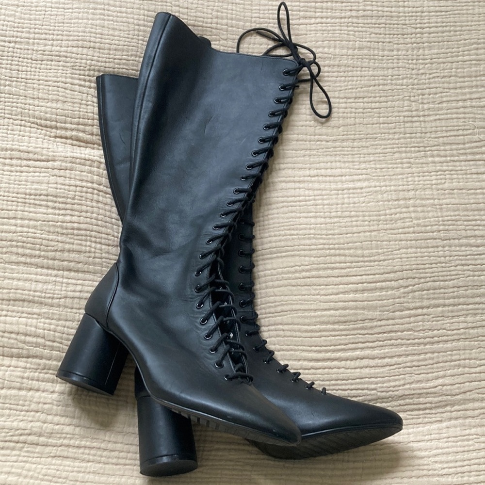 NWOT! Zara Leather lace-up heeled boots! Womens size US 8/EUR 39 (fits 8-8.5-9)